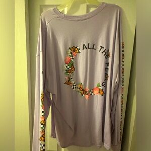 Long sleeve graphic top